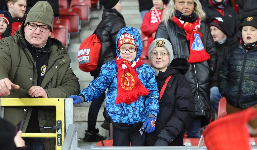 Mecz Widzew Łódź kontra Karków Częstochowa