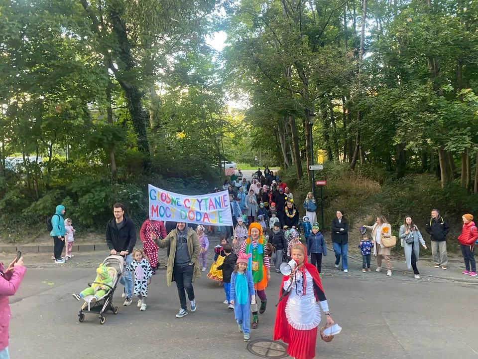 Marsz na bajki! Bajkowa parada i głośne czytanie bajek Sopot