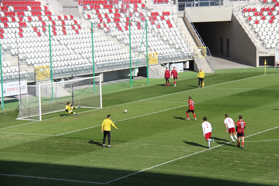 Ćwiczenia służb specjalnych na stadionie ŁKS-u