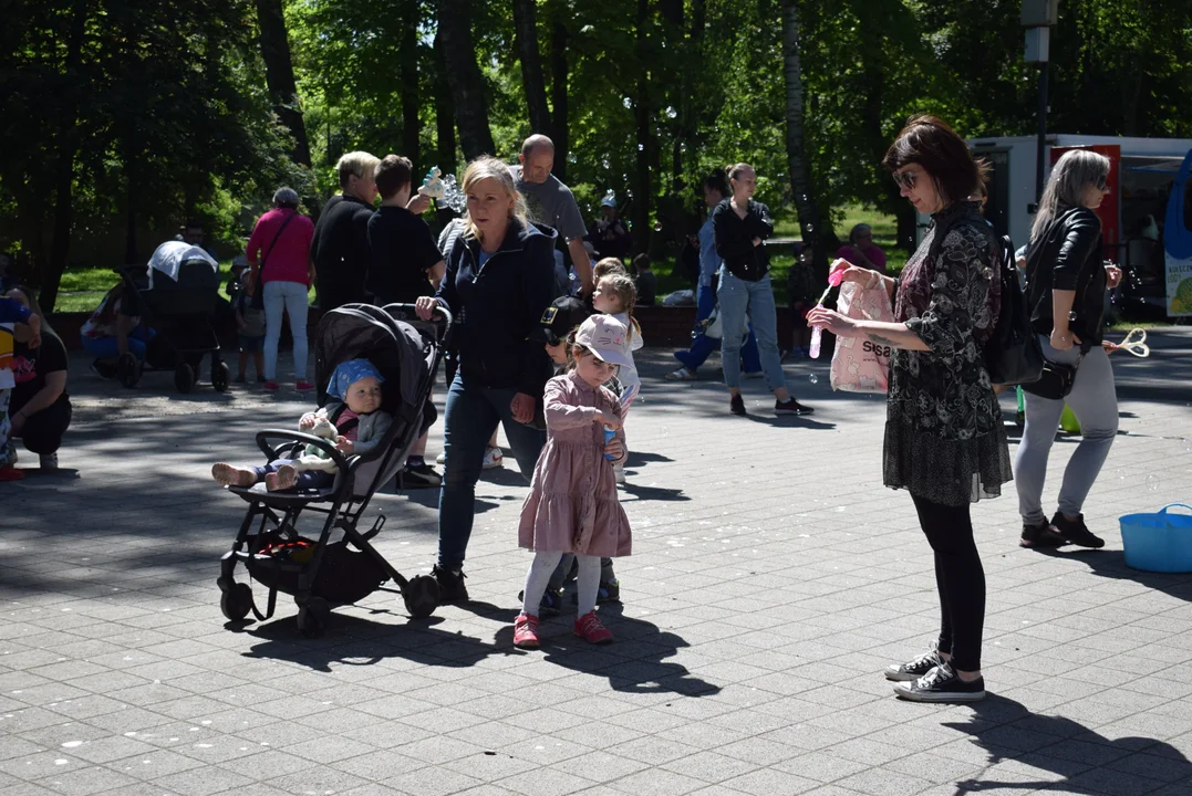 Festiwal baniek mydlanych i kolorów w Parku Miejskim w Zgierzu