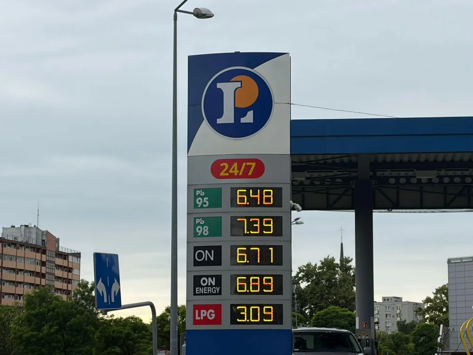 Kierowcy przecierają oczy. Ceny paliwa wystrzeliły
