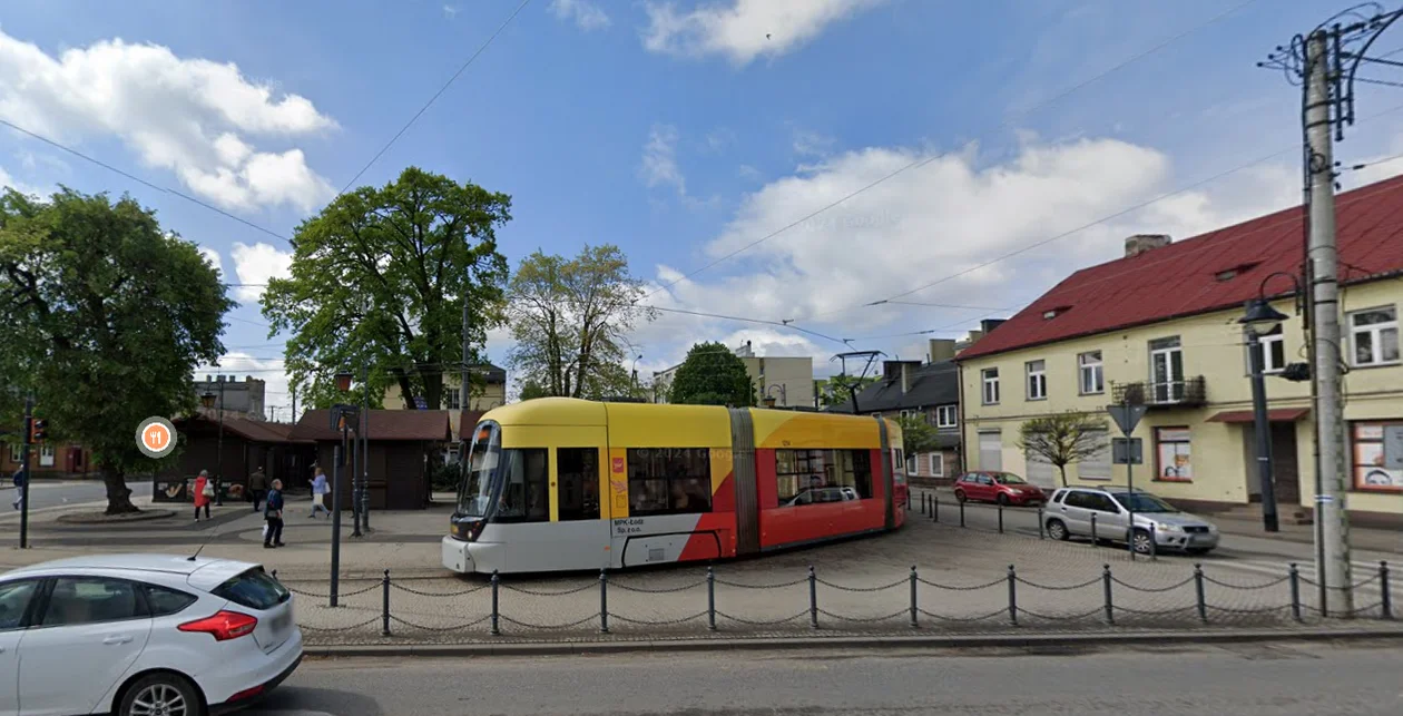 Przystanki autobusowe w Zgierzu kiedyś i dziś