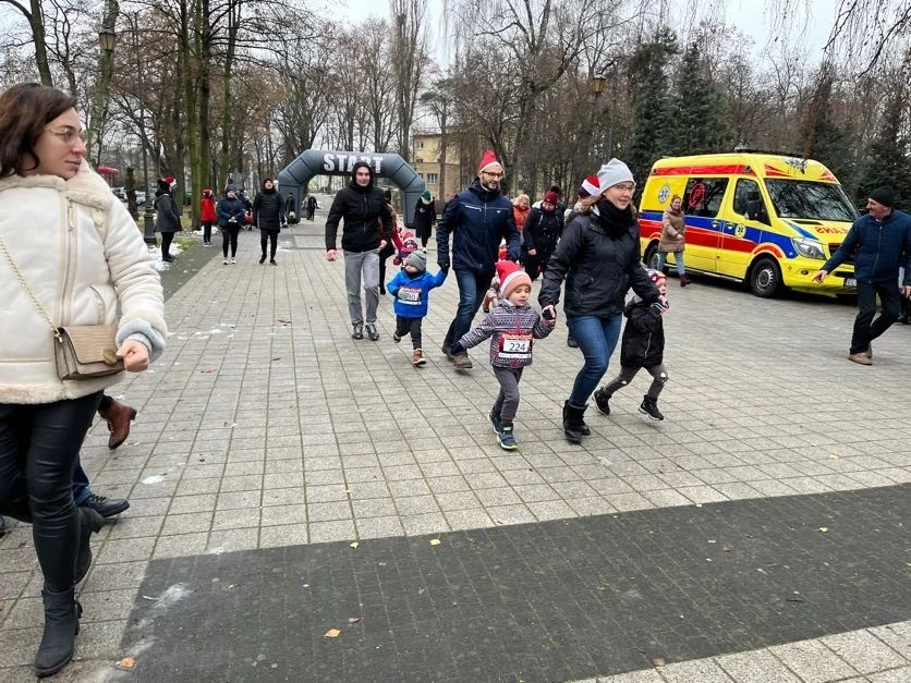 Bieg Mikołajkowy w Zgierzu.