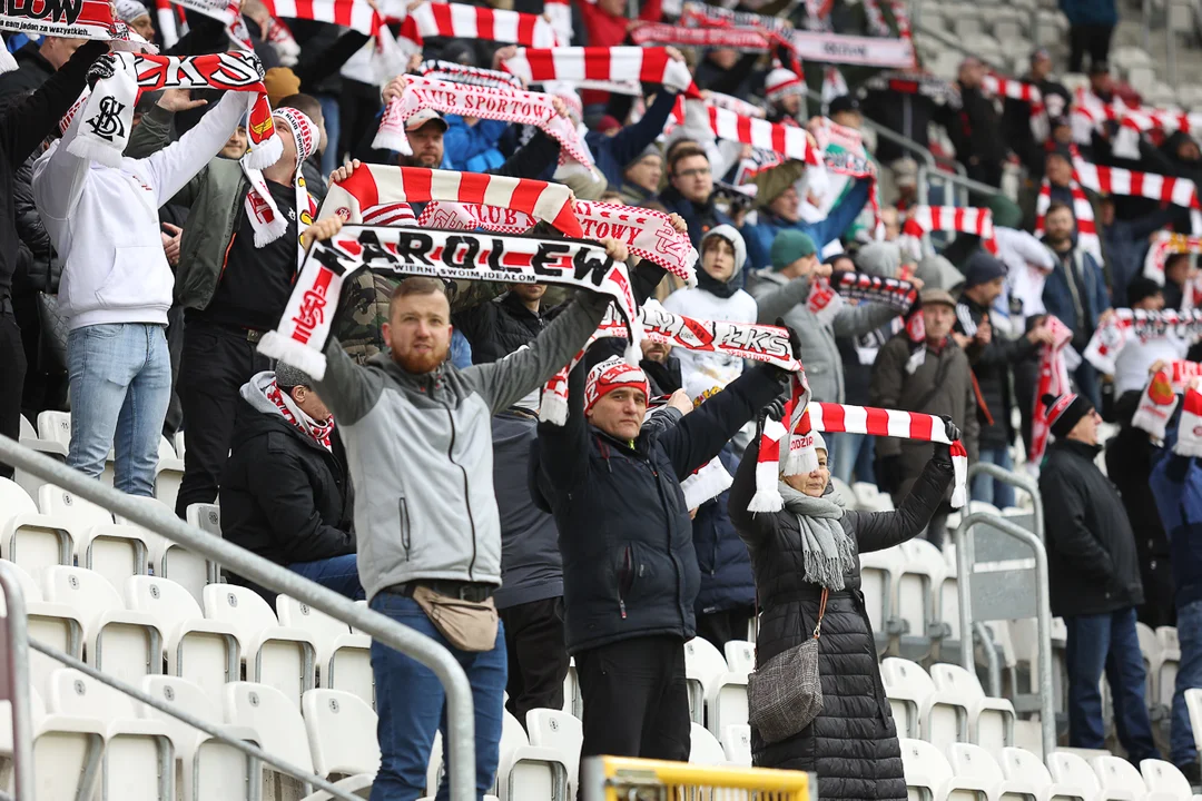 Cenne trzy punkty ŁKS-u. Właśnie takimi meczami wygrywa się awans [galeria]