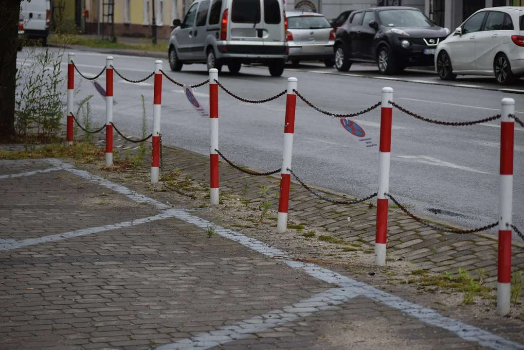 Parking przed Bankiem Spółdzielczym w Zgierzu