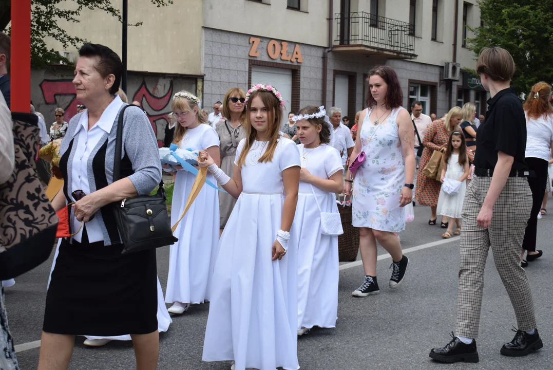 procesja Bożego Ciała w parafii Matki Bożej Dobrej Rady w Zgierzu