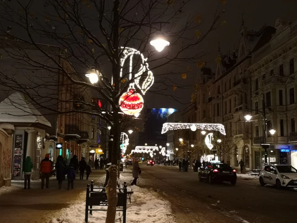 Świąteczna iluminacja na Piotrkowskiej