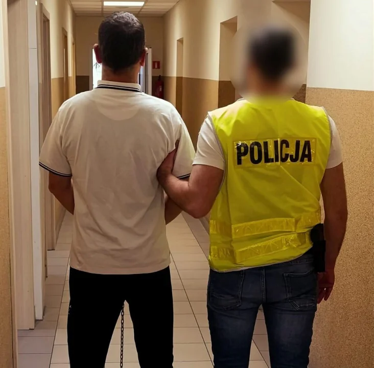 Co za typ! Zostawiał po sobie ograbione auta i wściekłych właścicieli. Teraz grozi mu 10 lat więzienia - Zdjęcie główne