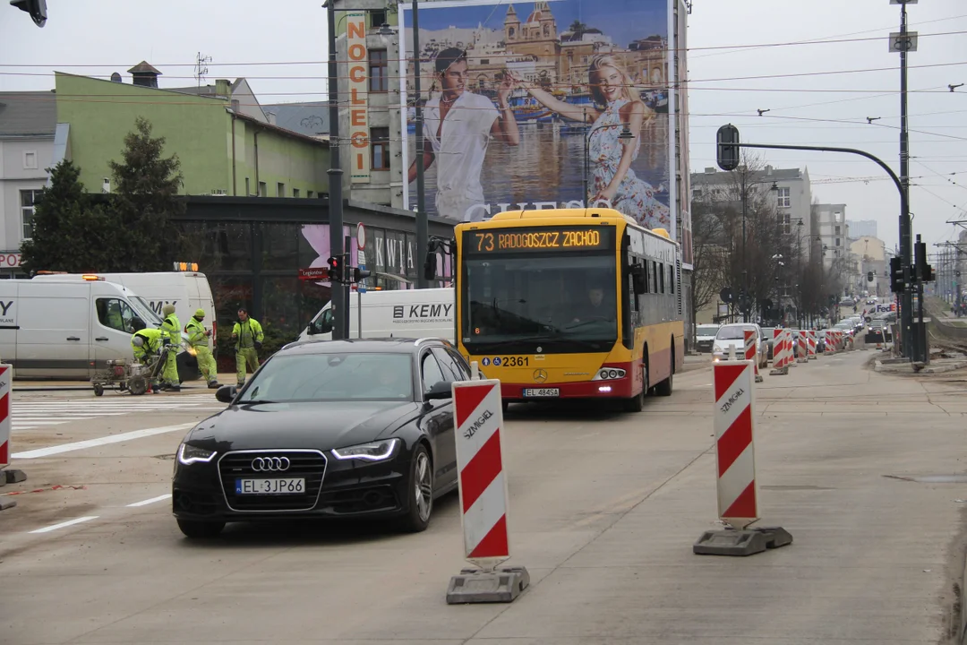 Tramwaje i autobusy MPK Łódź powróciły na Legionów