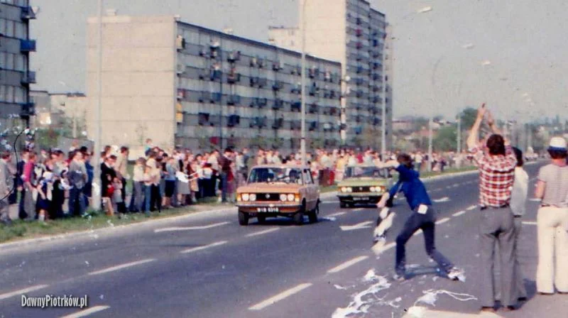 Wyścigi samochodowe ulicami Piotrkowa. W 1984 roku rozegrano tu nieoficjalne zawody mistrzów Polski [ZDJĘCIA] - Zdjęcie główne