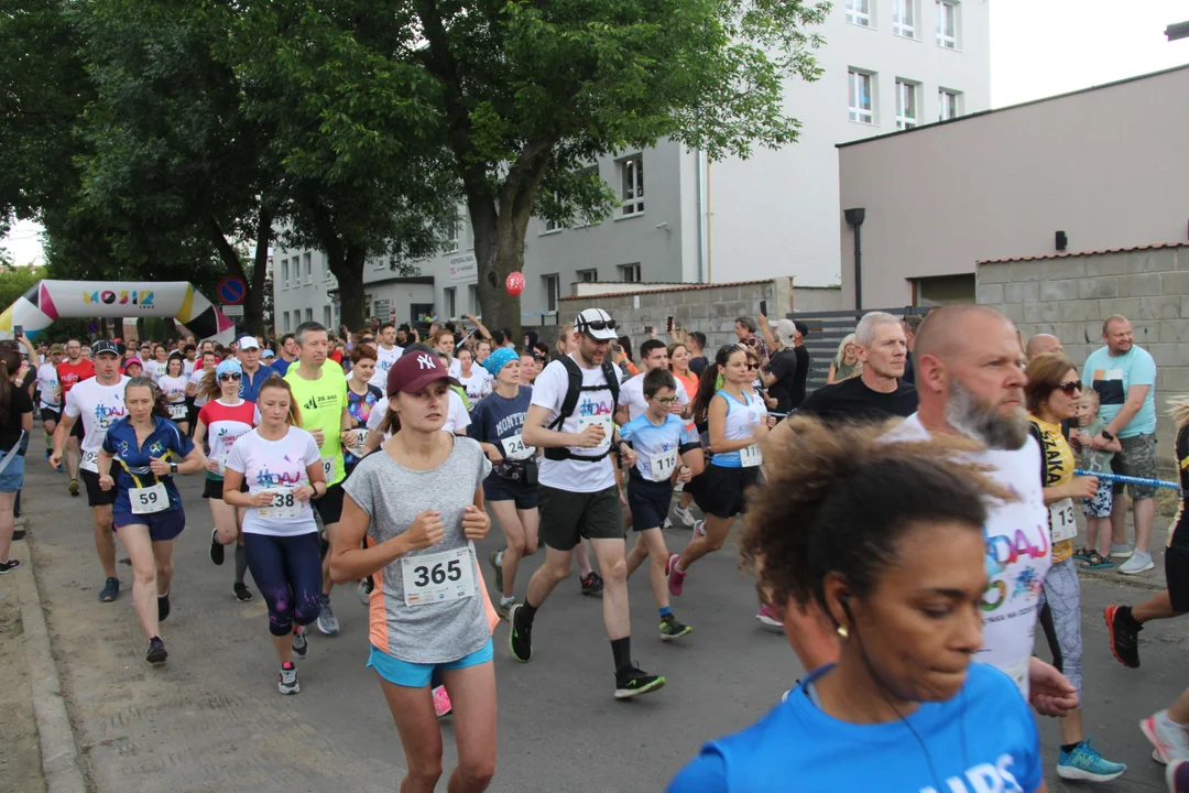 Piknik rodzinny fundacji „Daj piątaka na dzieciaka” na Bałutach