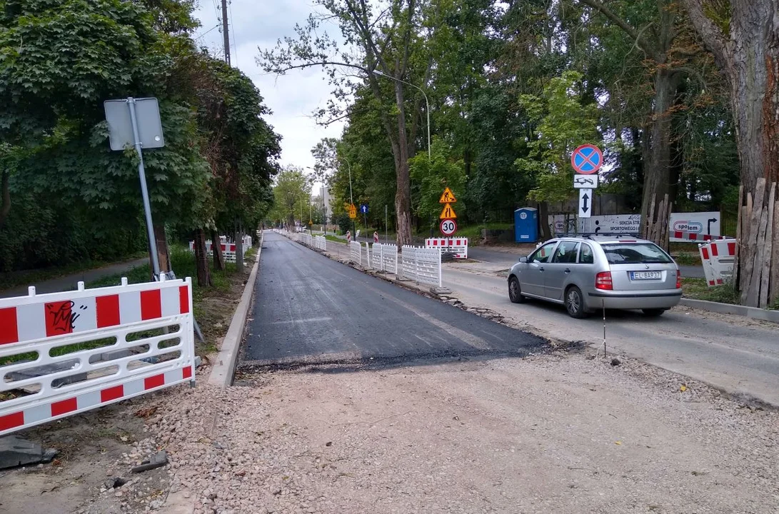 Remonty dróg na Starych Bałutach