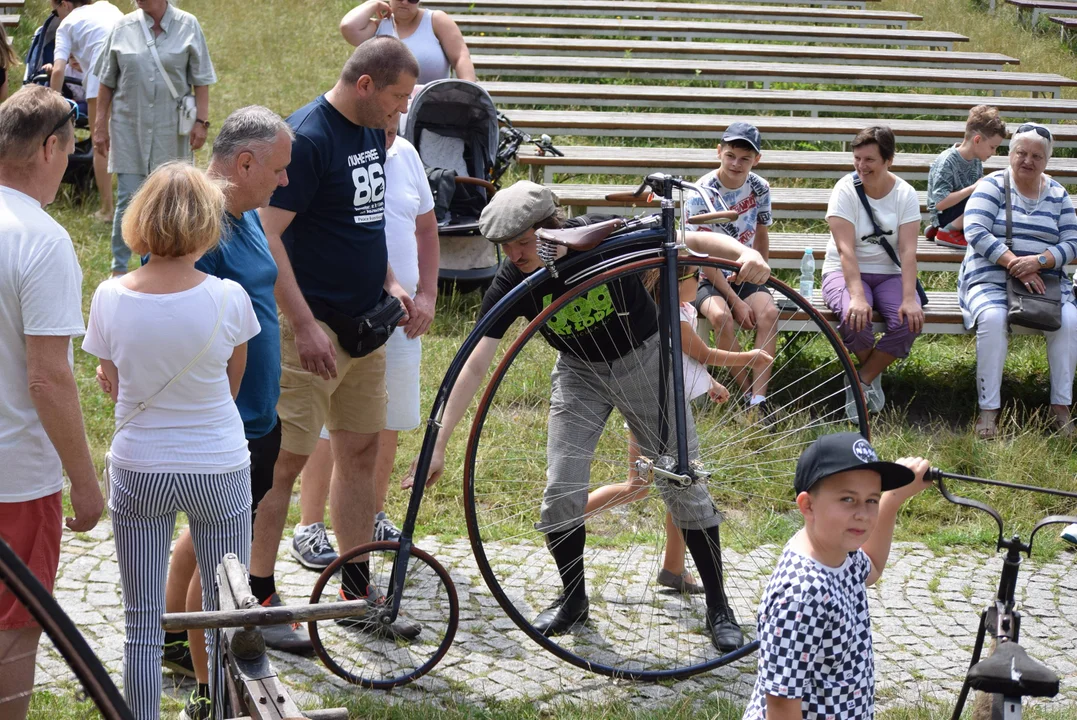 Historia rowerów w Parku Julianowskim na 600. urodizny Łodzi