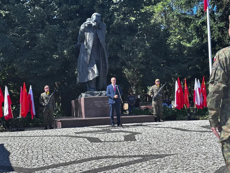 Uroczystości z okazji Święta Wojska Polskiego i 106. rocznicy Bitwy Warszawskiej.