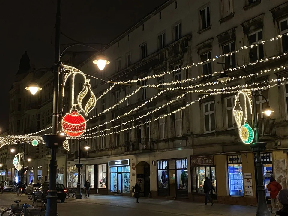 Świąteczna iluminacja na Piotrkowskiej