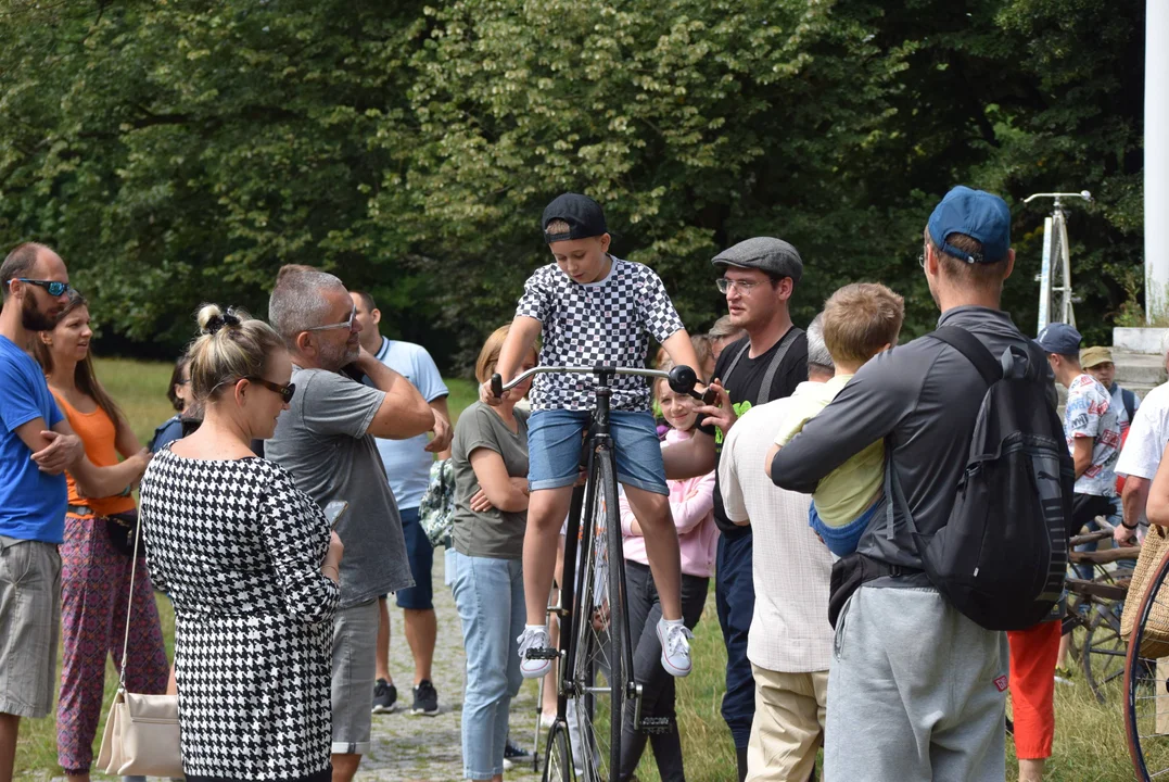 Historia rowerów w Parku Julianowskim na 600. urodizny Łodzi