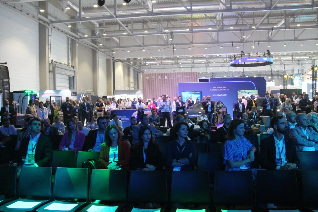 Hala EXPO Łódź. Ruszył Kongres Nowej Mobilności 2024