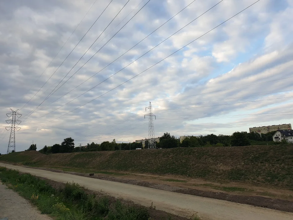 Brakuje 300 metrów wału osłaniającego od hałasu