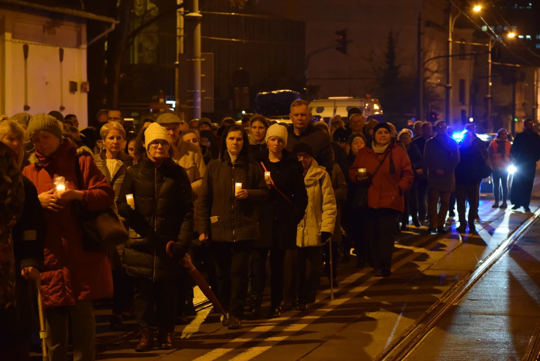 Ekumeniczna droga krzyżowa przeszła ulicami Łodzi