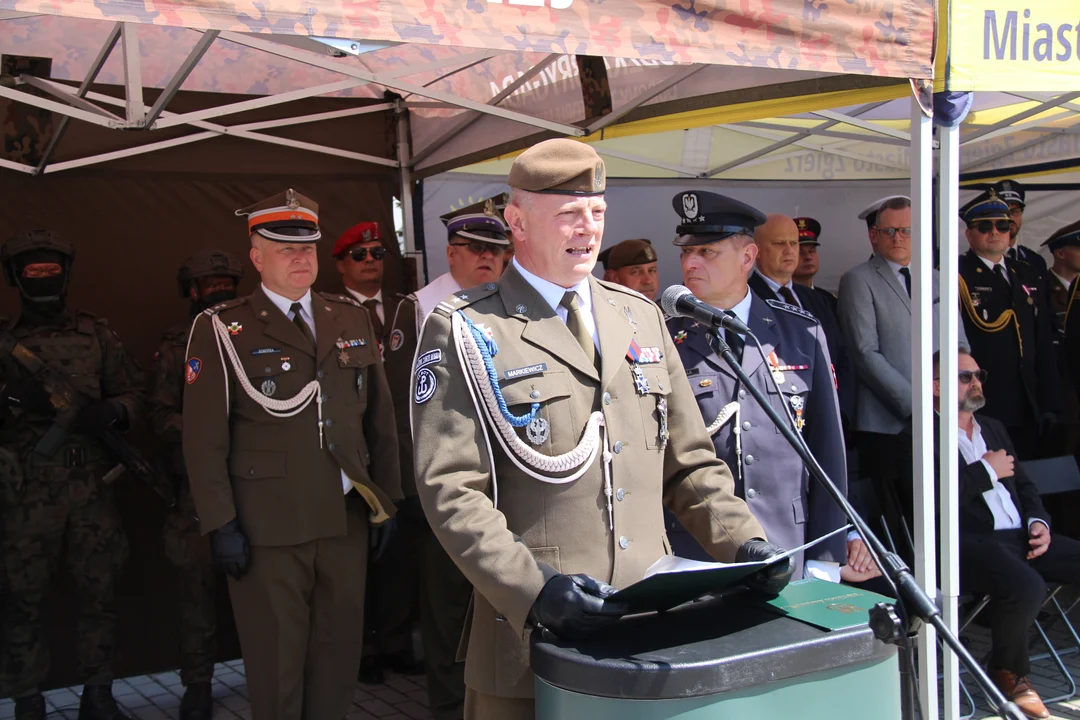 Przysięga wojskowa żołnierzy dołączających do 9 Łódzkiej Brygady Obrony Terytorialnej