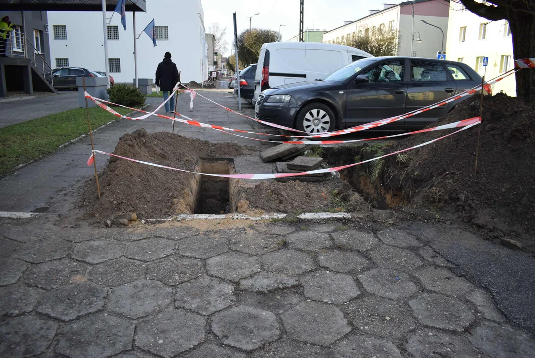 Remont chodnika przy ulicy Długiej w Zgierzu