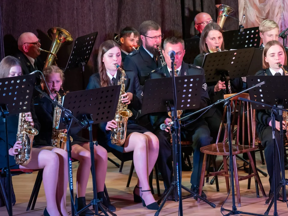 Wyjątkowy jubileusz w Zelowie. Orkiestra Dęta świętowała 30-lecie [FOTO] - Zdjęcie główne