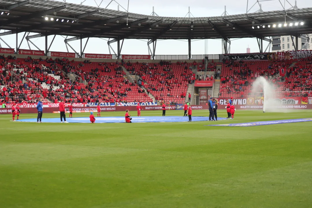 Widzew Łódź kontra Puszcza Niepołomice