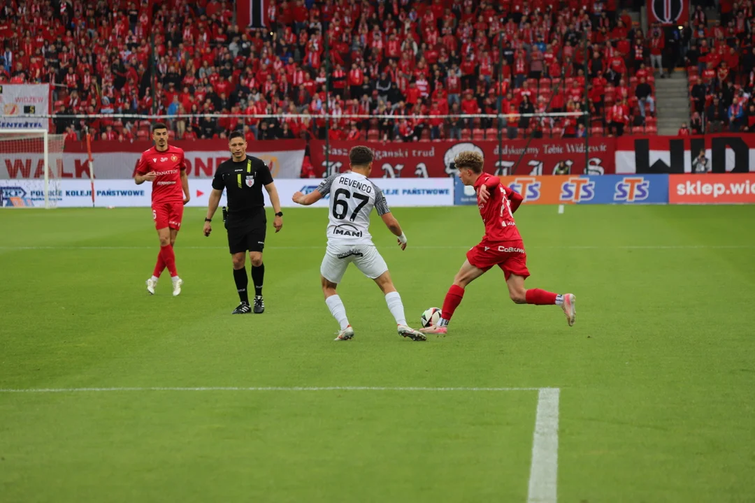 Widzew Łódź kontra Puszcza Niepołomice