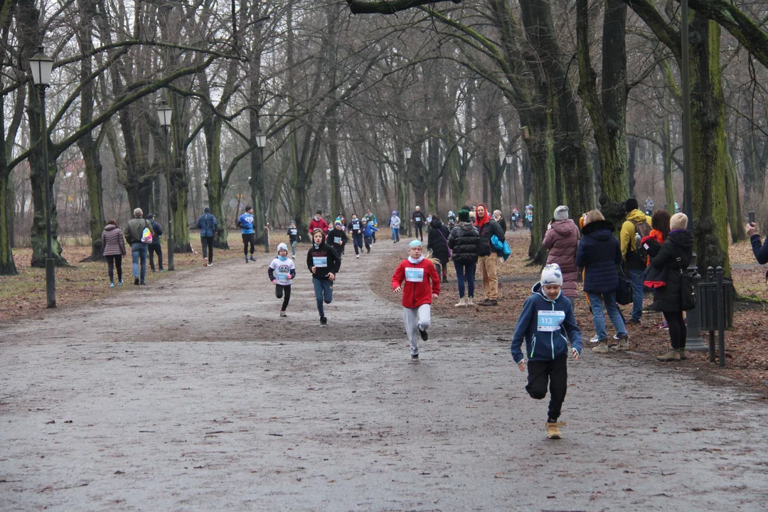 Pączek Run 2024 w parku Poniatowskiego w Łodzi