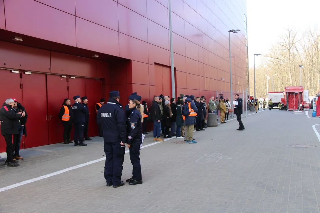 Ćwiczenia służb specjalnych na stadionie ŁKS-u