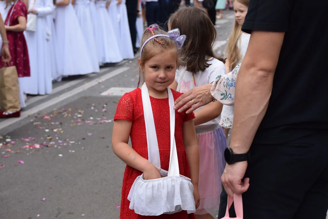 procesja Bożego Ciała w parafii Matki Bożej Dobrej Rady w Zgierzu