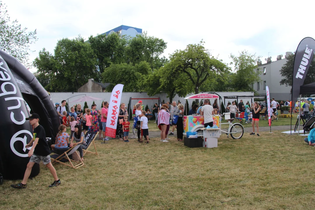 Piknik rodzinny fundacji „Daj piątaka na dzieciaka” na Bałutach