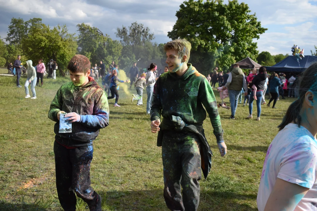 Holi Święto Kolorów na Stawach Jana w maju
