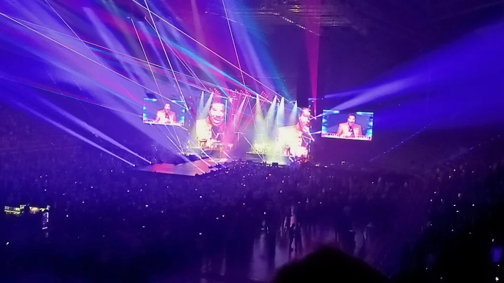 Lionel Richie rozgrzał Łódź: wielkie hity, emocje i show pełne klasy