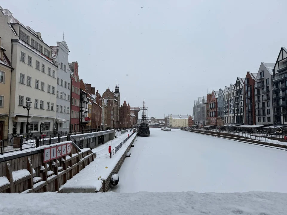 Długa zima w Gdańsku. Miasto w lodowej szacie - Zdjęcie główne