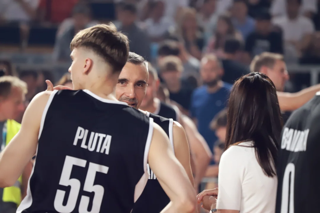 Mecz charytatywny: Gortat Team vs. Żołnierze NATO