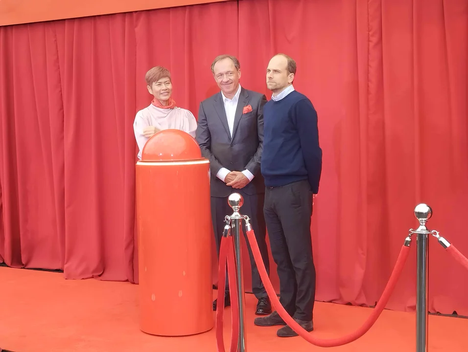 Rossmann nr 2000 otwarty w Łodzi. Przypomina luksusową łazienkę
