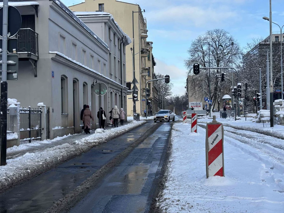 Kolejny etap remontu ulicy Sterlinga w Łodzi rozpoczęty