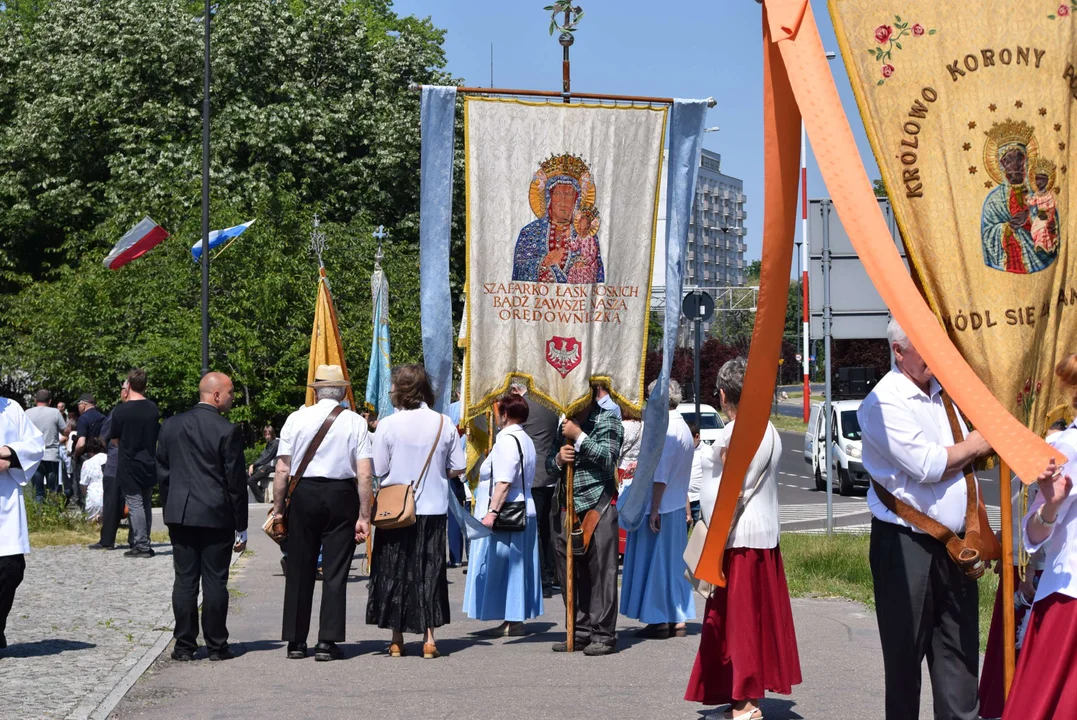 Procesje Bożego Ciała przeszły ulicami Łodzi