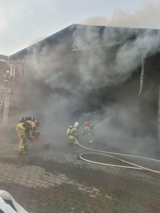 Pożar w zakładzie pod Opocznem