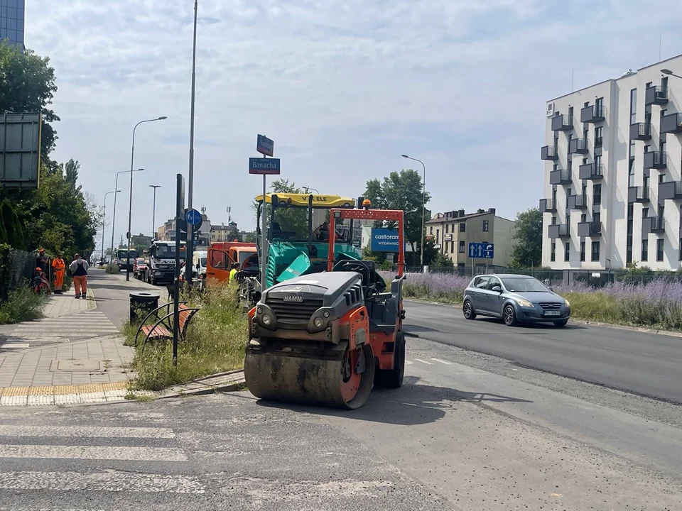 Drogowcy pracują na ważnej łódzkiej ulicy. Są utrudnienia - Zdjęcie główne