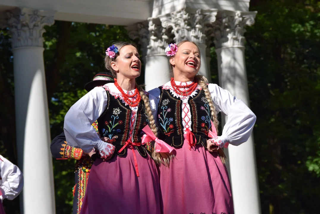 Spotkanie z folklorem w Parku Julianowskim