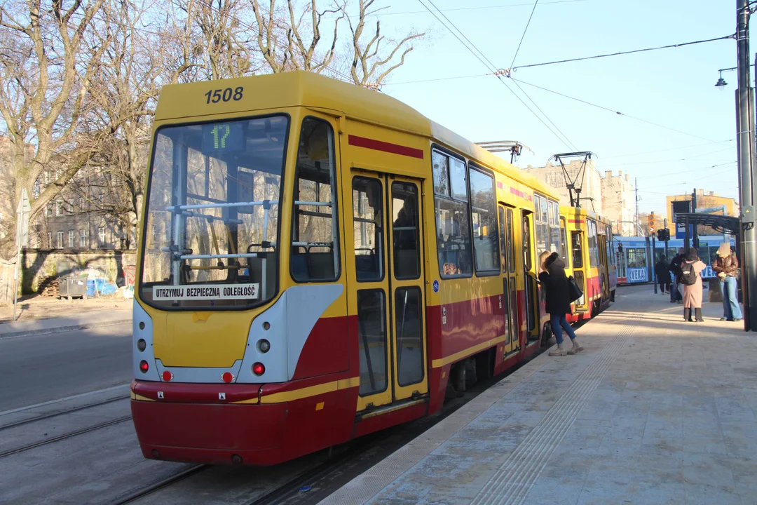 Przystanki tramwajowe przy Wojska Polskiego i Franciszkańskiej