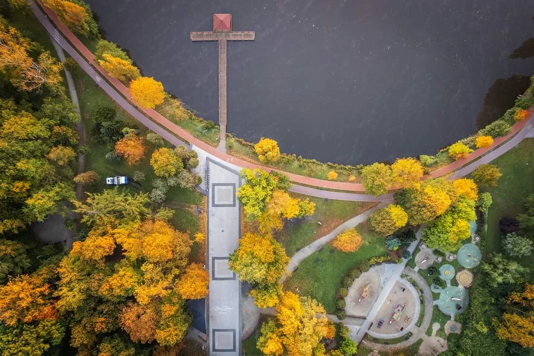 Wernisaż wystawy fotografii Damiana Redlickiego. Zdjęcia zapierają dech w piersiach [galeria]