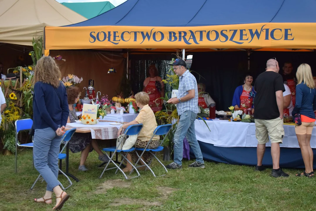 Dożynki gminy Stryków w Warszewicach