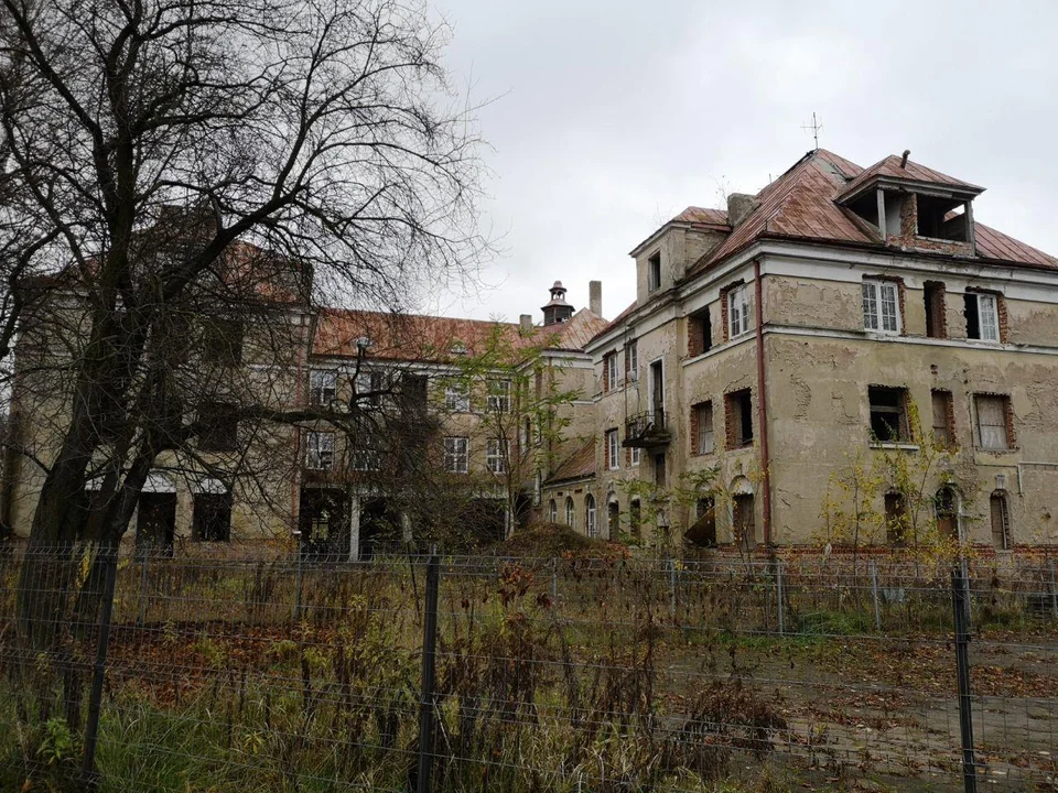 Kolegium Nauczycielskie w Zgierzu. Zobacz zdjęcia dawniej i dziś