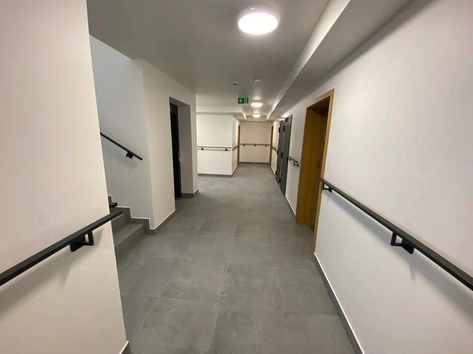 Oddanie domu dla samotnych rodziców z dziećmi przy ul. Kolorowej 18