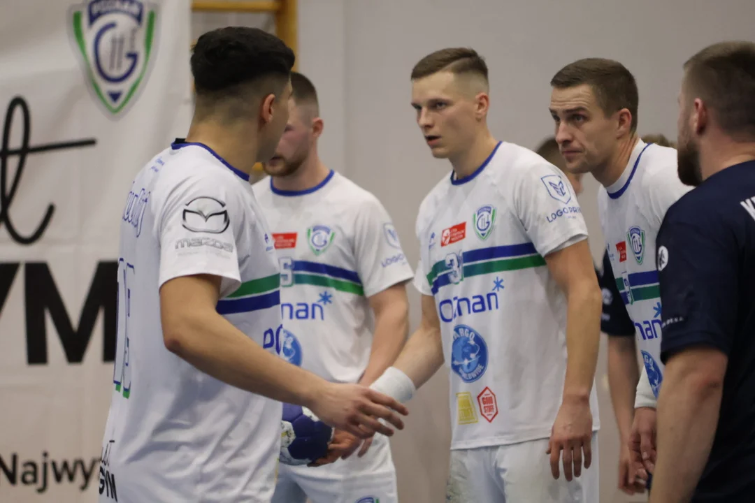 Poznańscy szyczpiorniści żegnają się z własną halą porażką