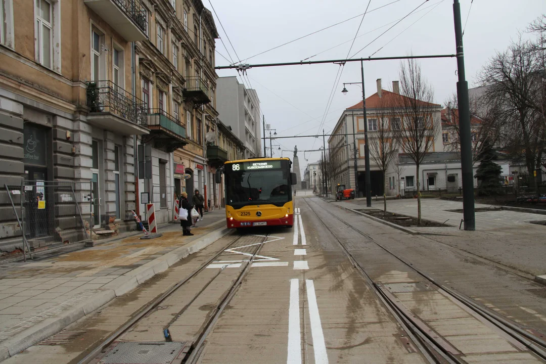 Tramwaje i autobusy MPK Łódź powróciły na Legionów