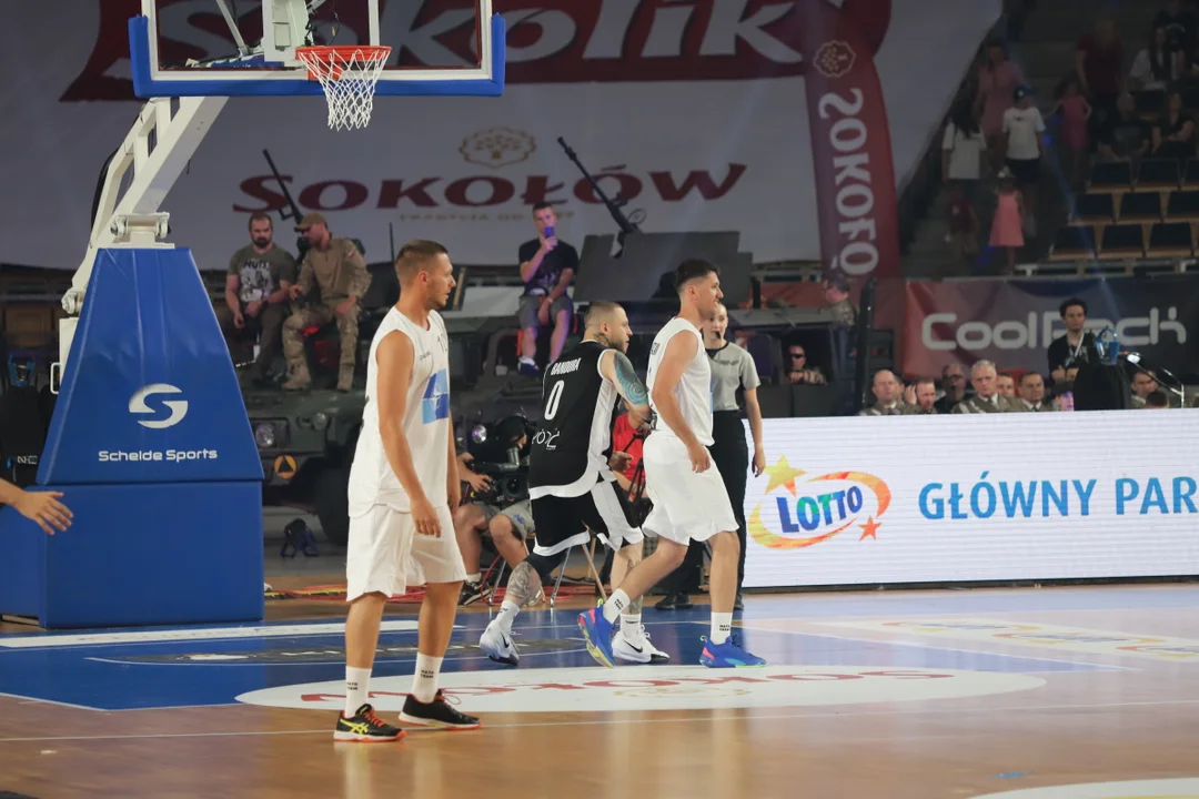 Mecz charytatywny: Gortat Team vs. Żołnierze NATO